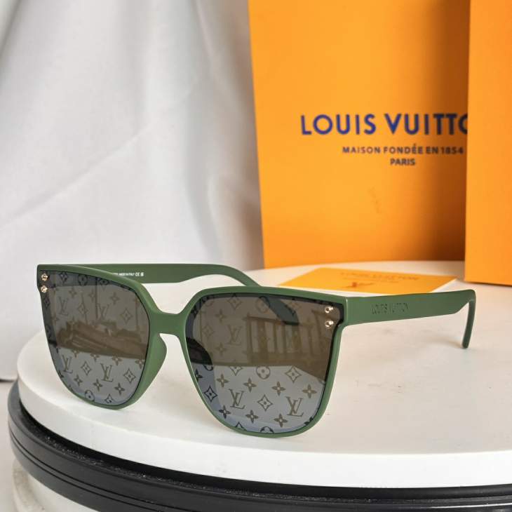 Picture of Louis Vuitton Sunglasses _SKUfw74860899fw